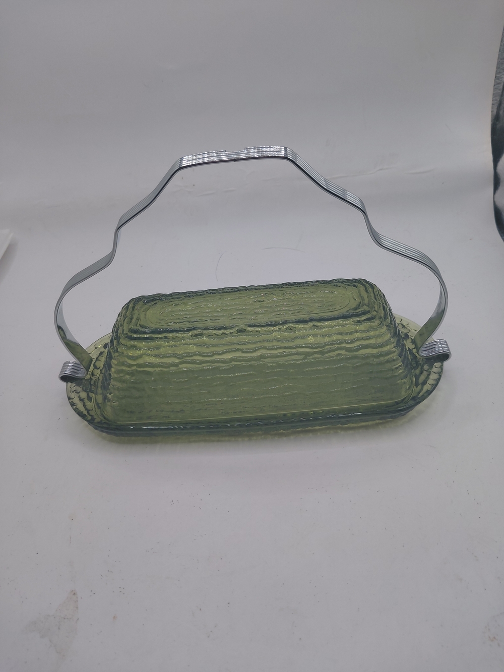 Anchor Hocking Olive Green Textured Glass Butter Dish with Silver Handle
